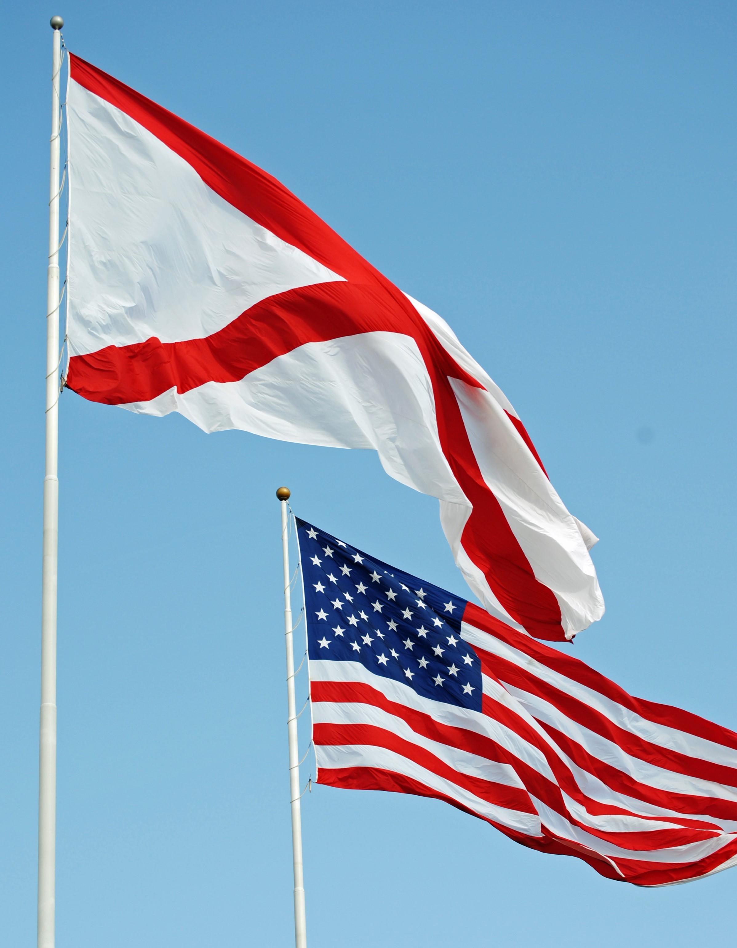 The flags of Alabama and the United States