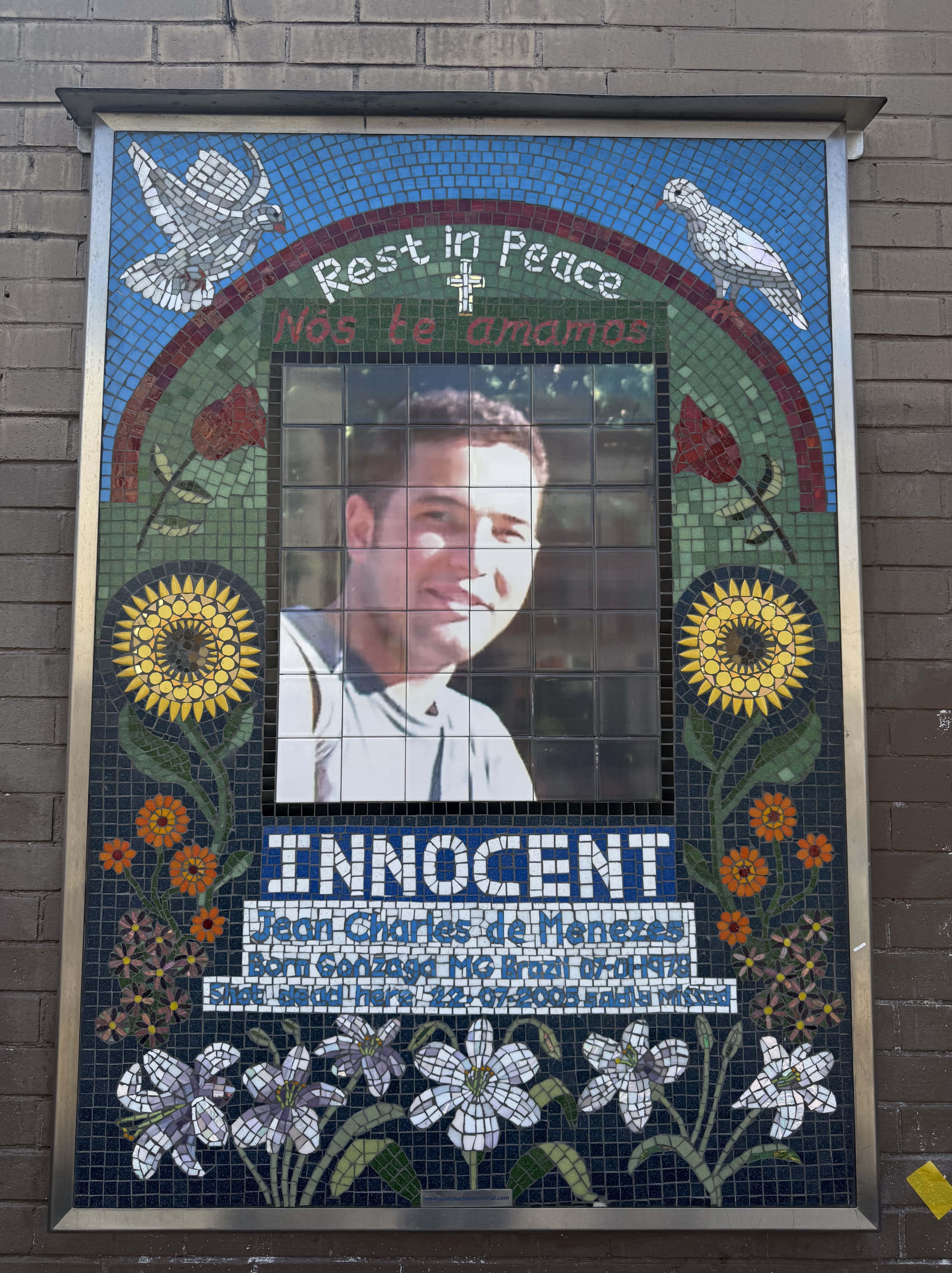 memorial placard of Jean Charles de Menezes
